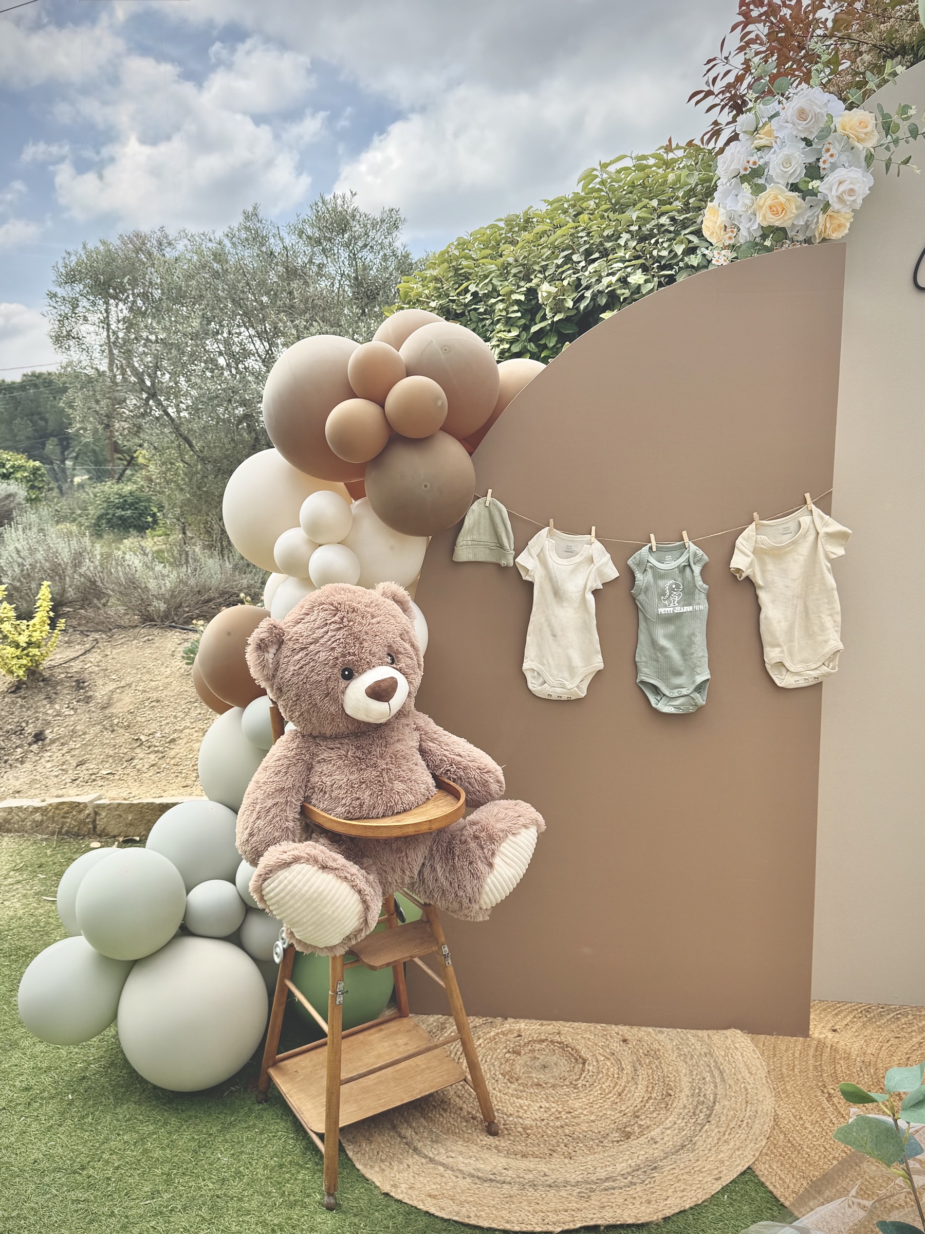 Décoration baby shower sur mesure — arche et coin photo, Décore tes rêves