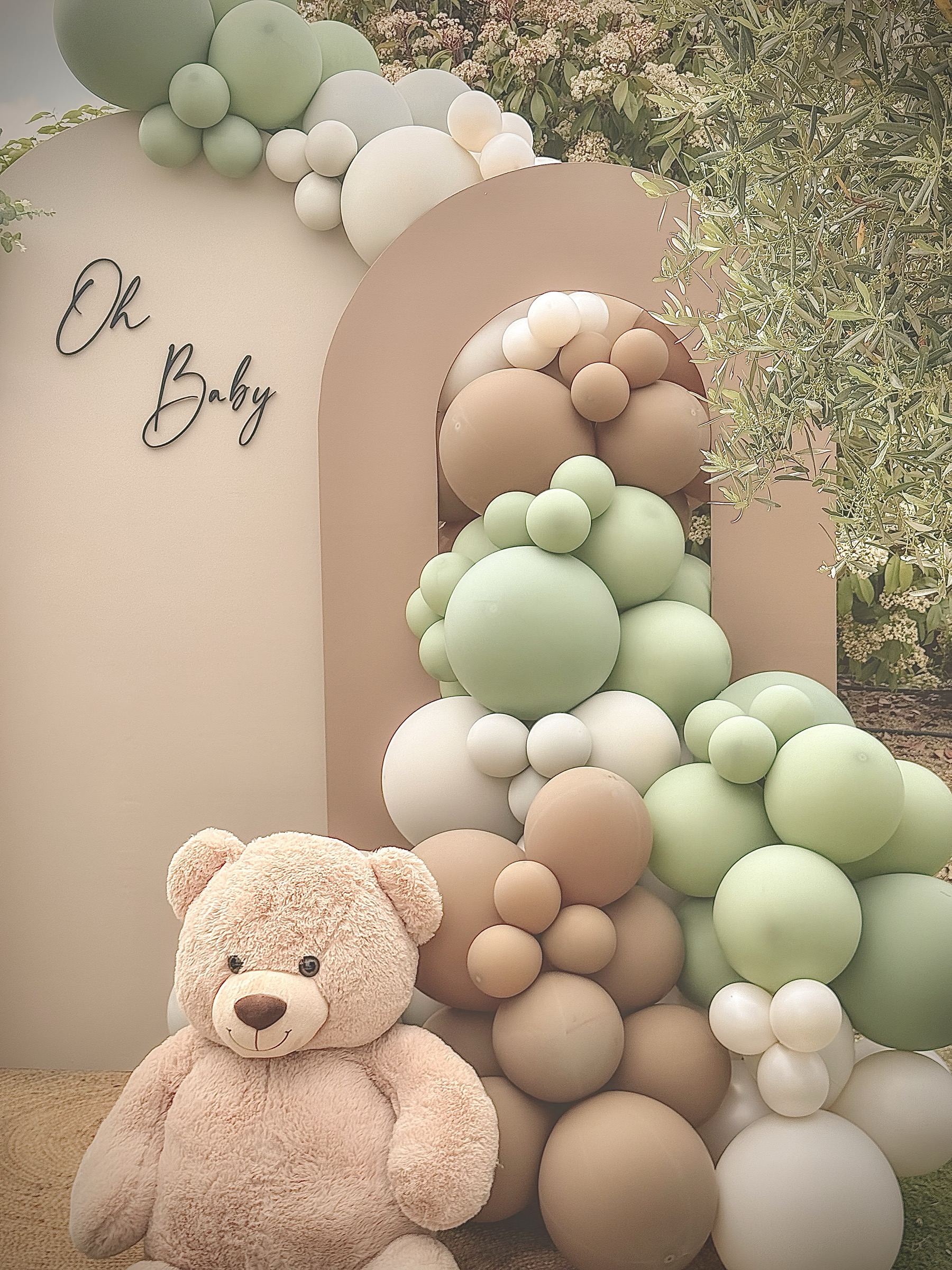 Baby shower élégante en Provence — détails floraux et décoration de table, Décore tes rêves